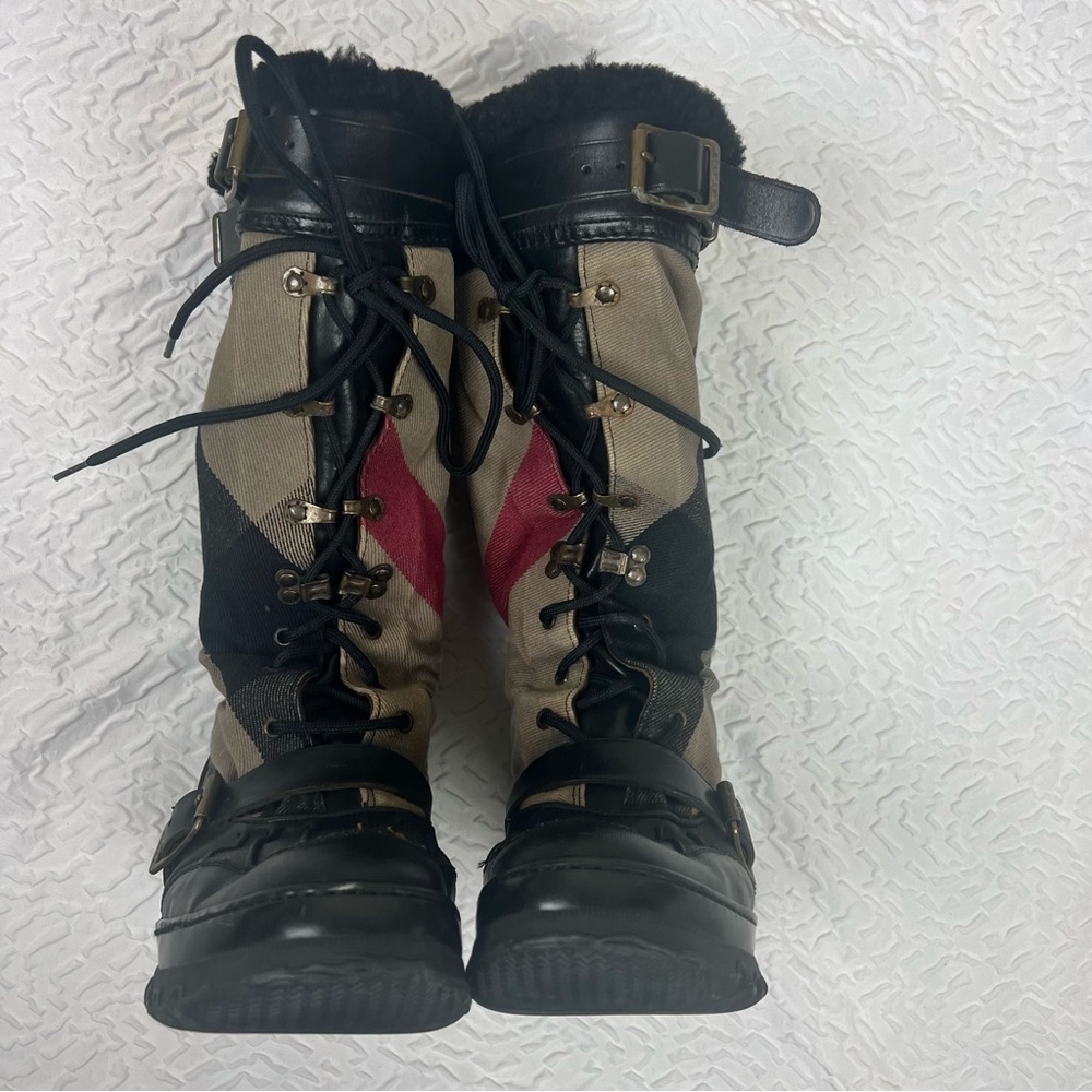 Burberry Black Leather & Brown/Red Mega Check Canvas Lace-Up Fur-Lined Boots - Picture 9 of 15